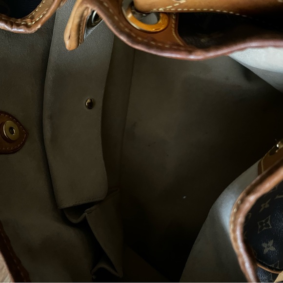 Authentic Louis Vuitton Galliera Handbag - Picture 7 of 11